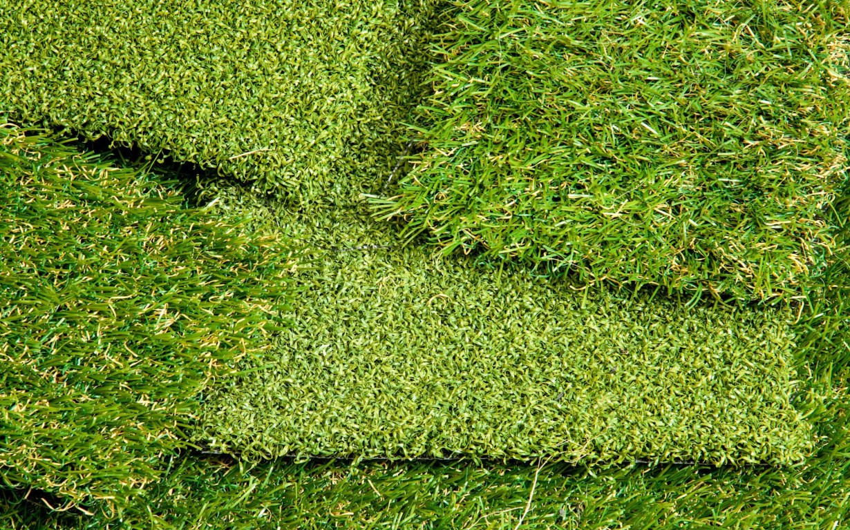 Comparison of artificial grass texture samples in Pittsburg, CA